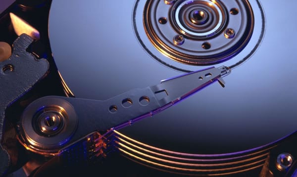 Uso de espacio en el disco duro para Restaurar sistema